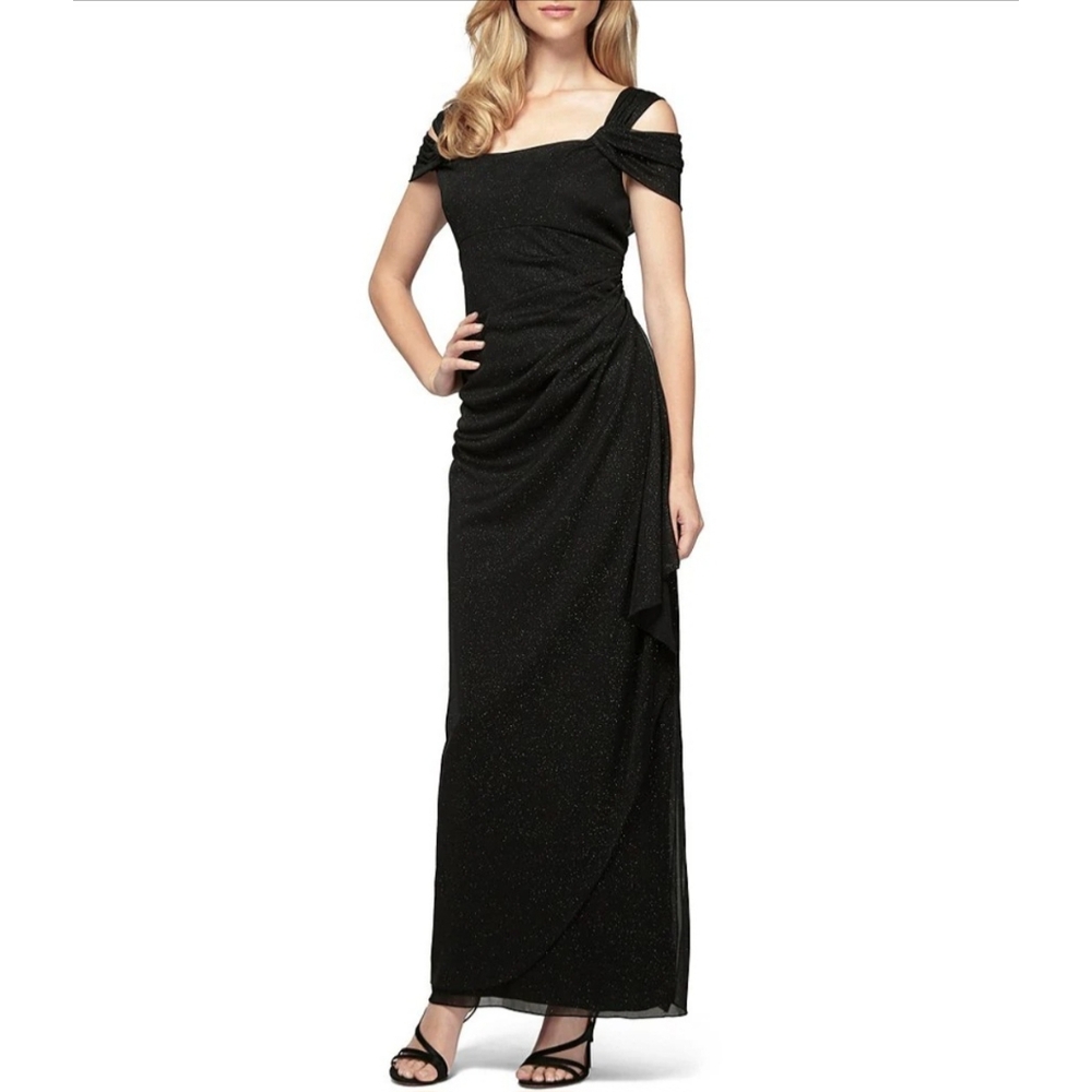 Women's Clothing (917)
